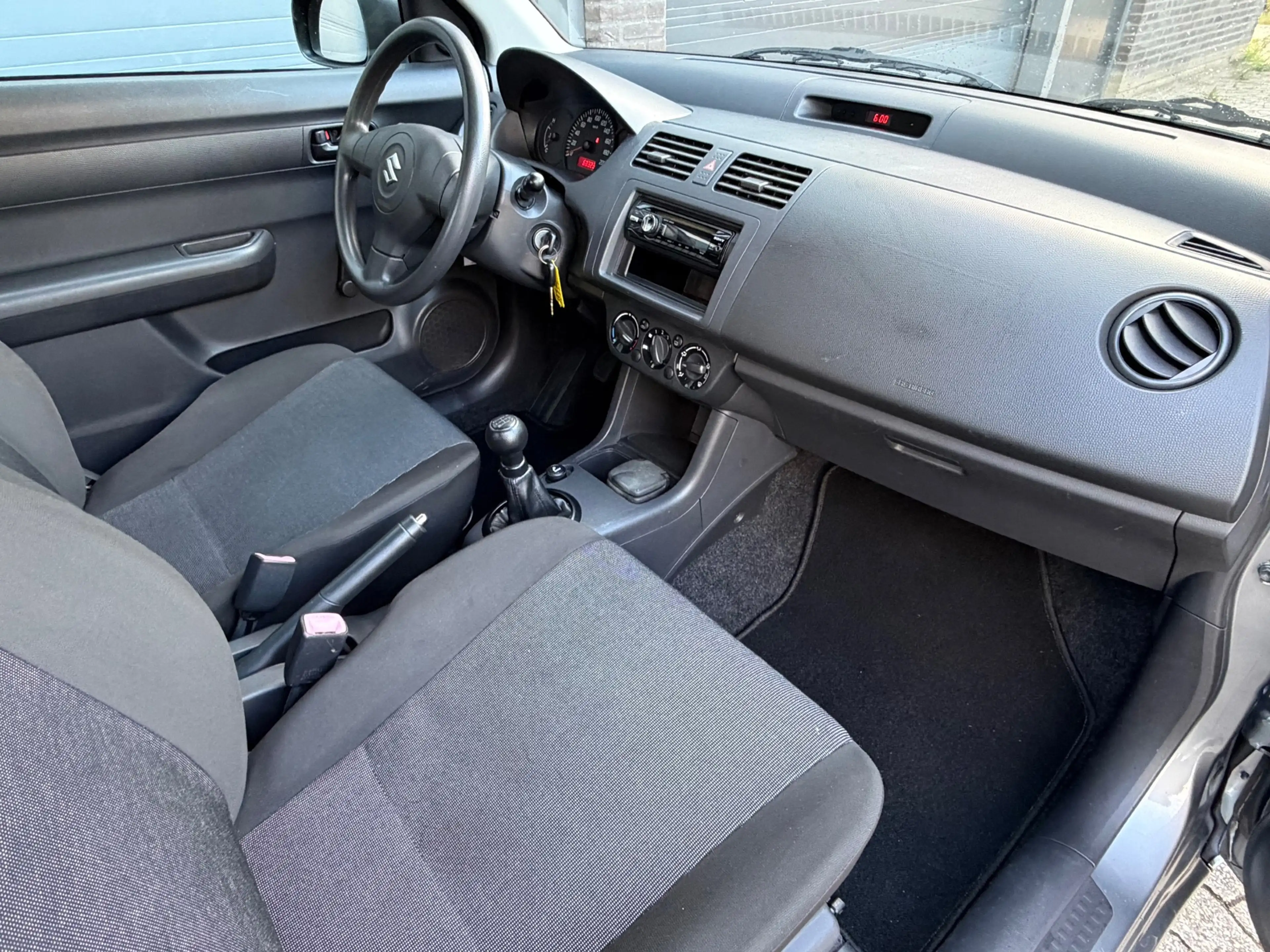 Suzuki Swift 1.3 Base 68323km NAP EERSTE EIGENAAR — photo 7