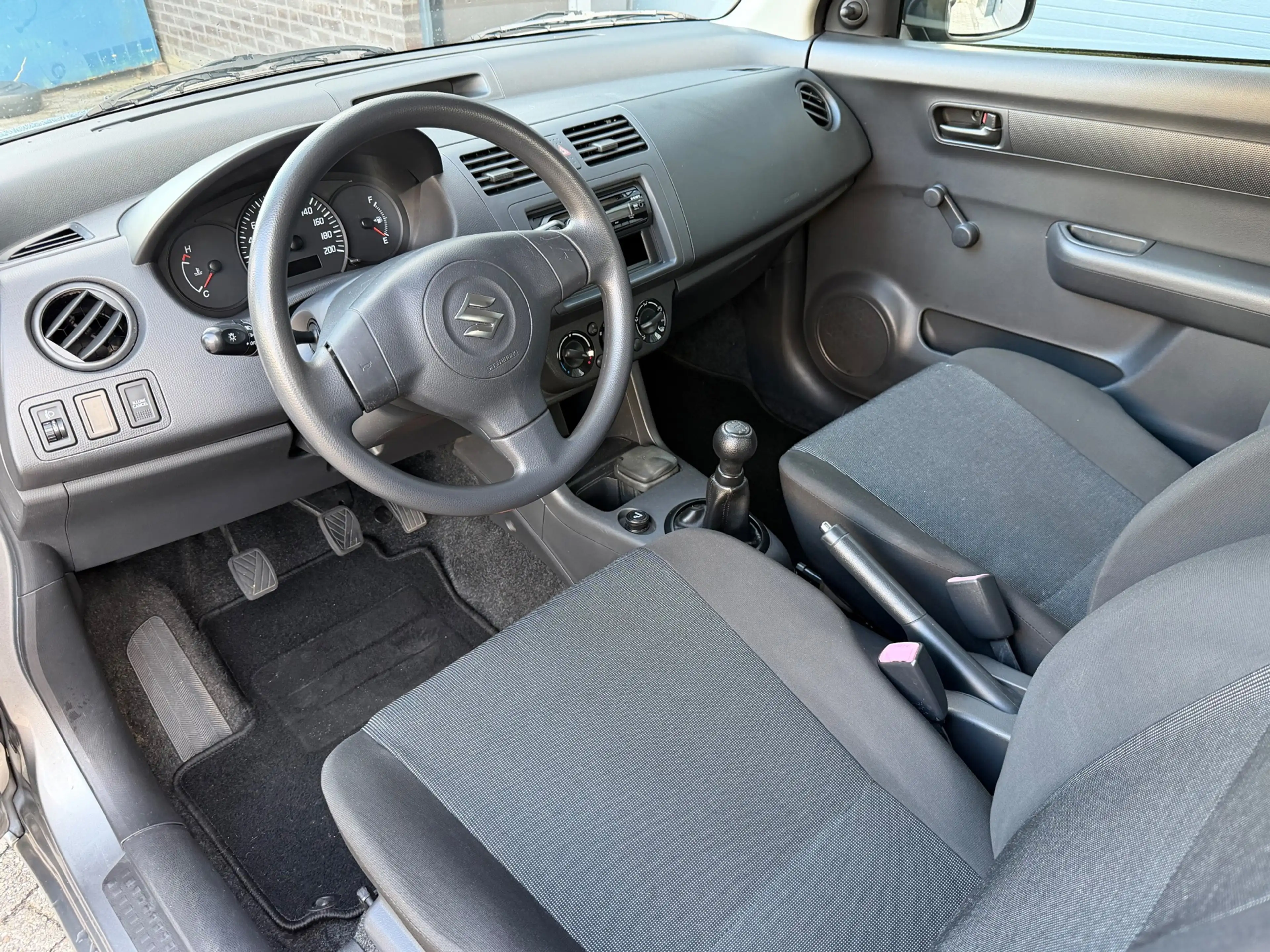 Suzuki Swift 1.3 Base 68323km NAP EERSTE EIGENAAR — photo 11