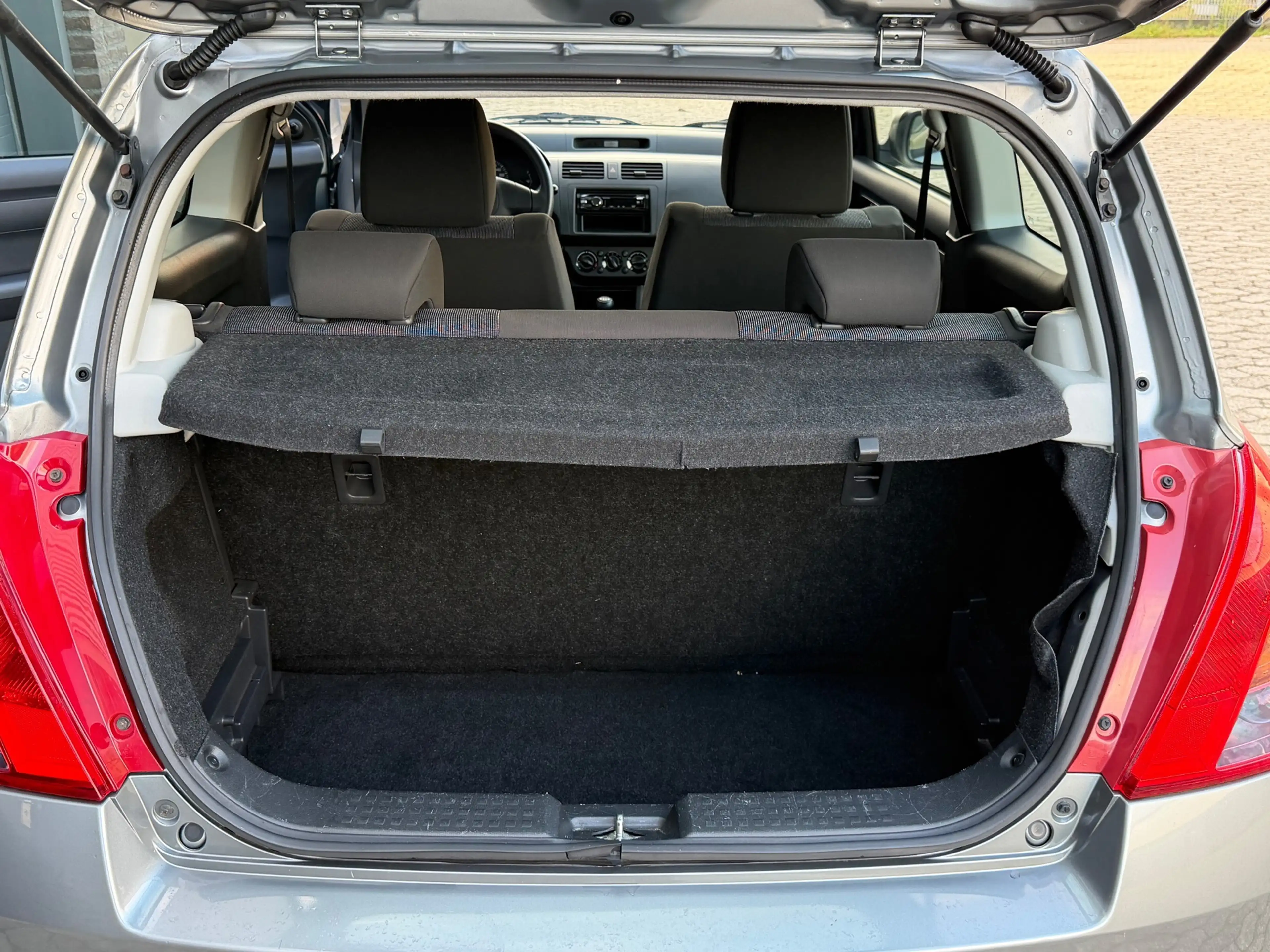 Suzuki Swift 1.3 Base 68323km NAP EERSTE EIGENAAR — photo 10