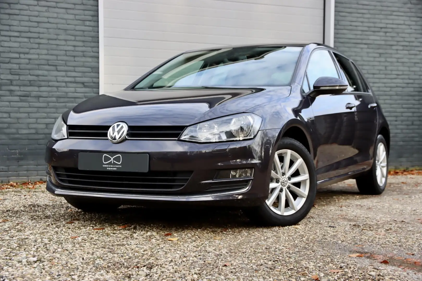 Volkswagen Golf 1.2 TSI Lounge | AIRCO | STOELVERWARMING | CRUISE Mauve - 1