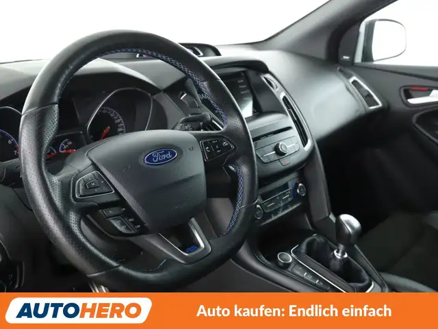 Ford Focus view 11