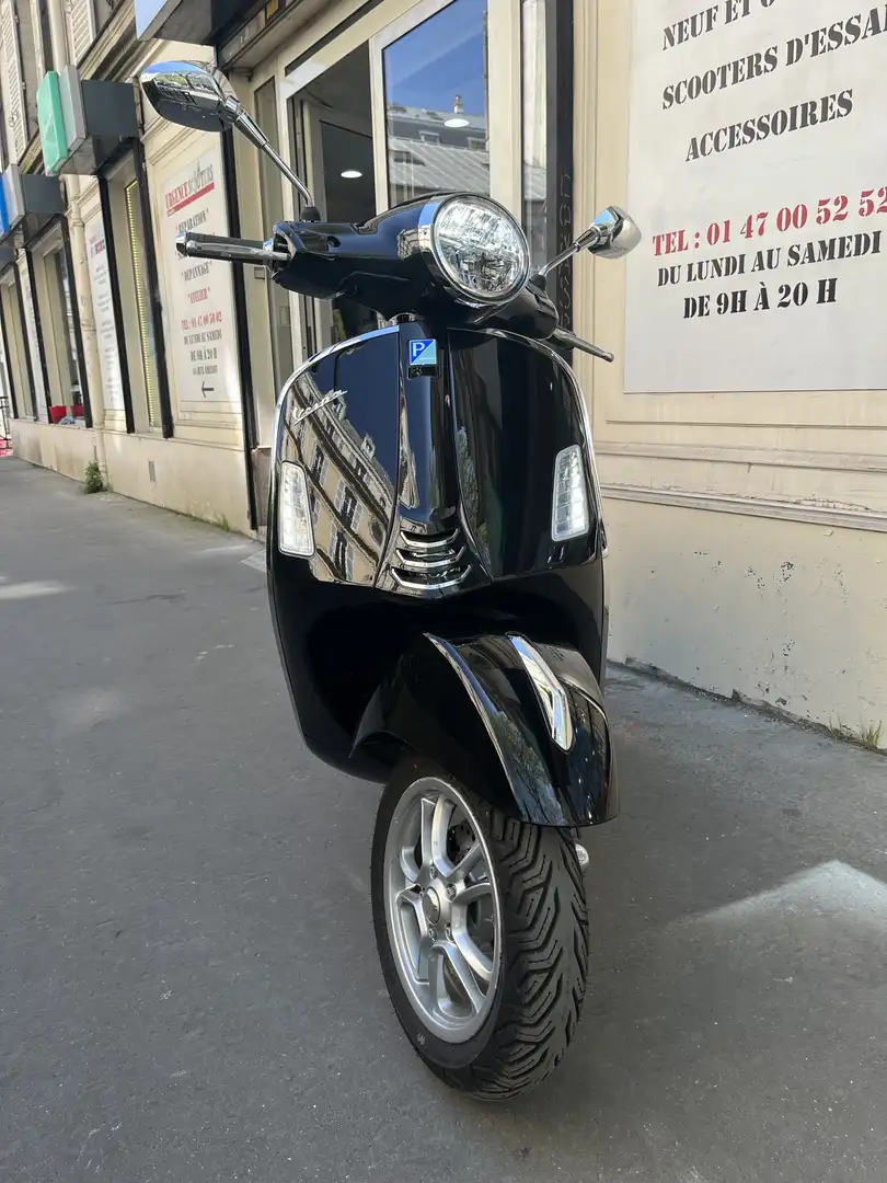 Vespa GTS 125 Negru - 2