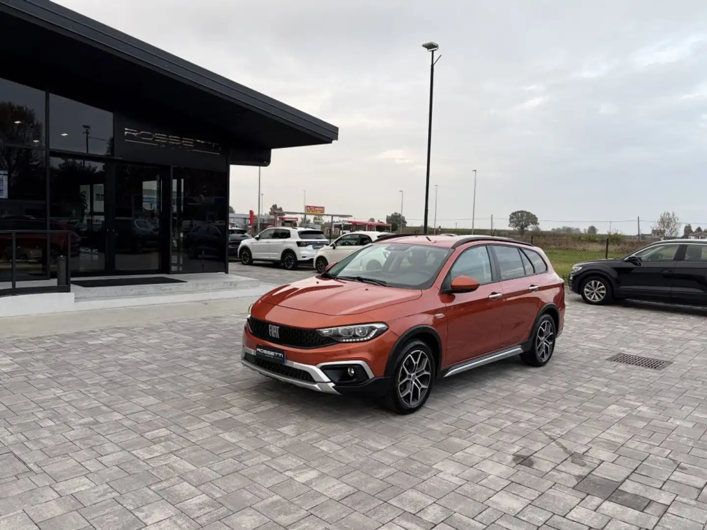 Fiat Tipo 1.6 Mjt SW Cross ANCHE NEOPATENTATI Orange - 1