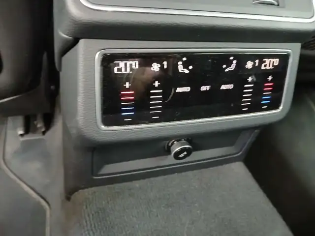 Audi A6 view 13