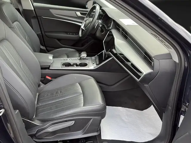 Audi A6 view 14
