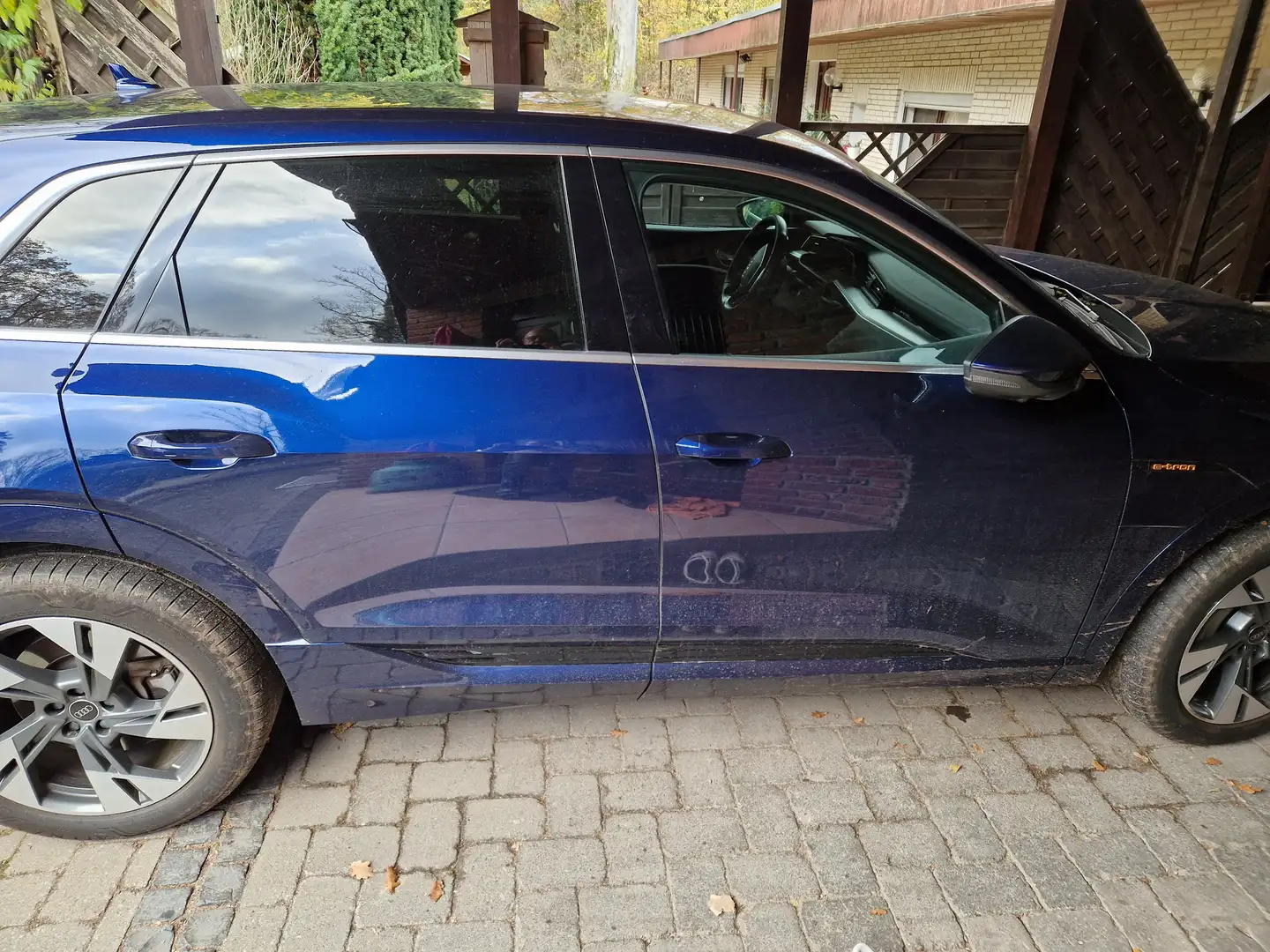 Audi e-tron e-tron 55 quattroS line NP. 104000 Euro Garantie Blau - 1