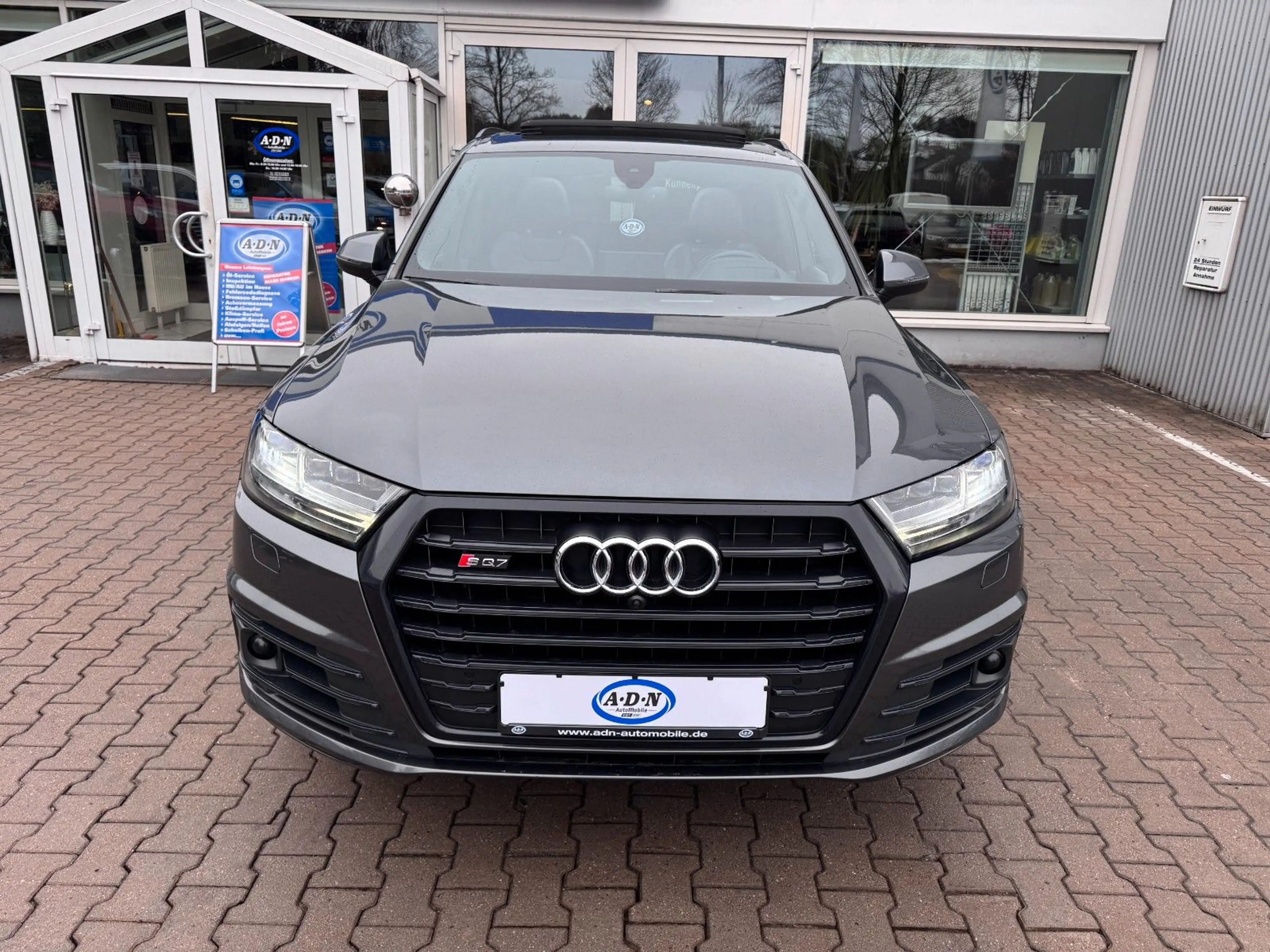 Audi SQ7 4.0 TDI quattro 7Sitzer*Matrix*Pano*360°*HUD — photo 6