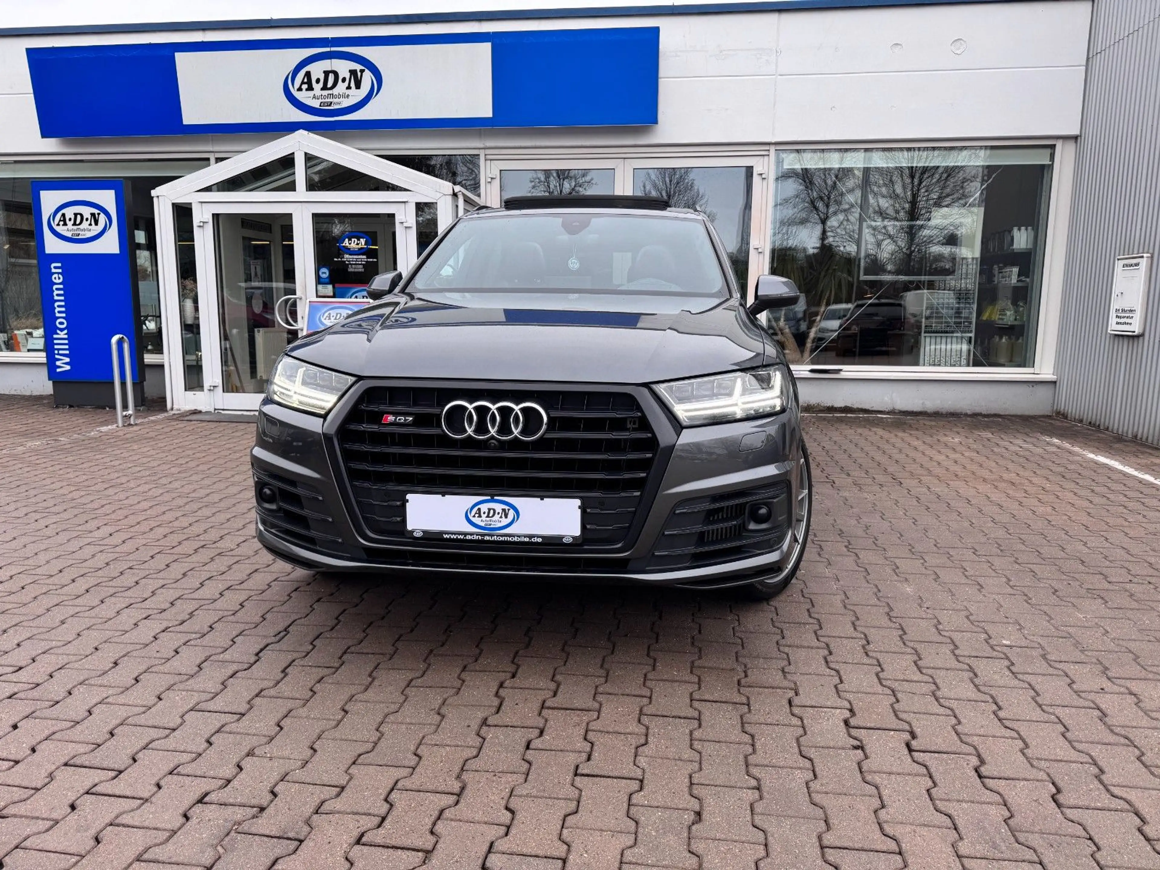 Audi SQ7 4.0 TDI quattro 7Sitzer*Matrix*Pano*360°*HUD