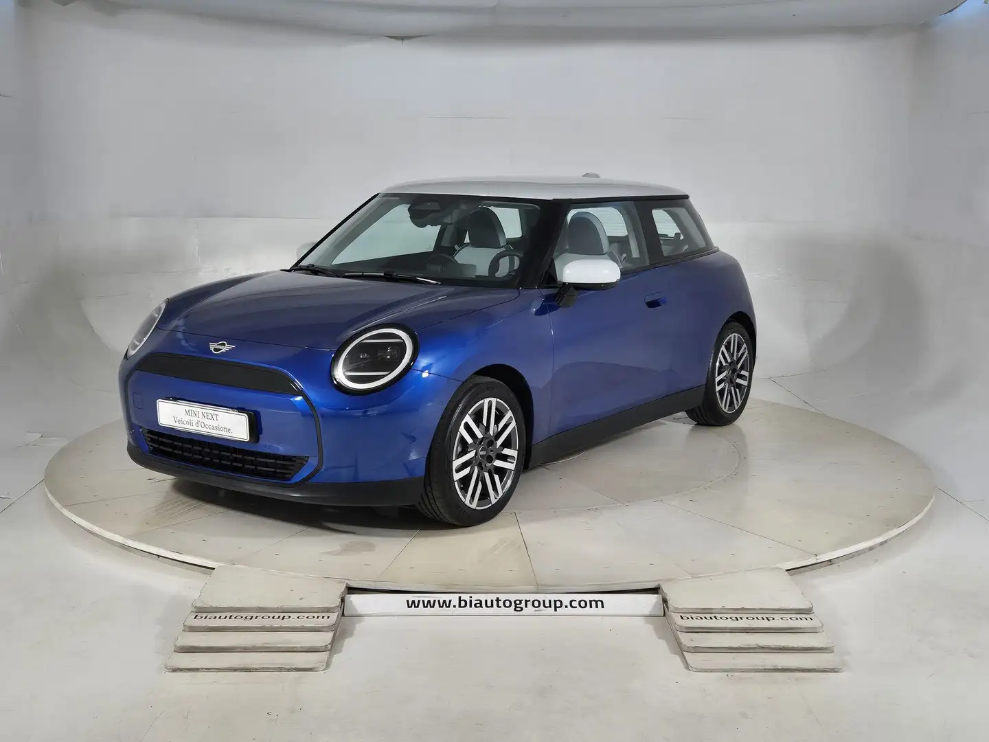 MINI Mini Cooper J01 All-Electric Mini Cooper E Classic Синій - 1