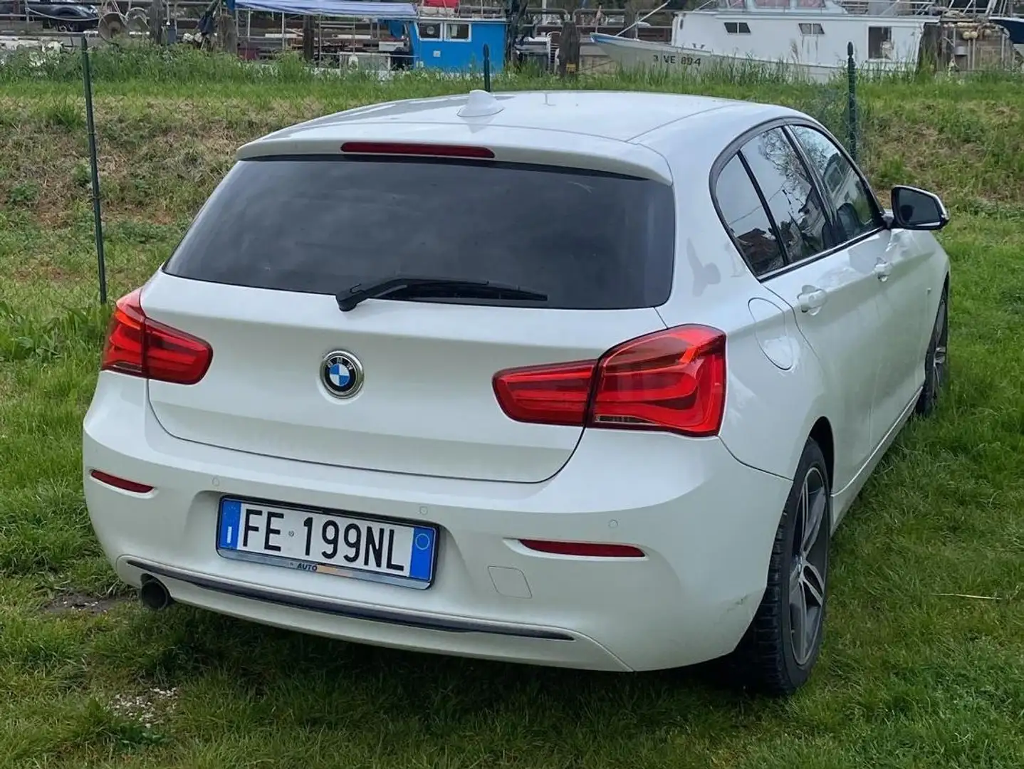 BMW 116 Diesel 5 porte pacchetto M sport Blanco - 2