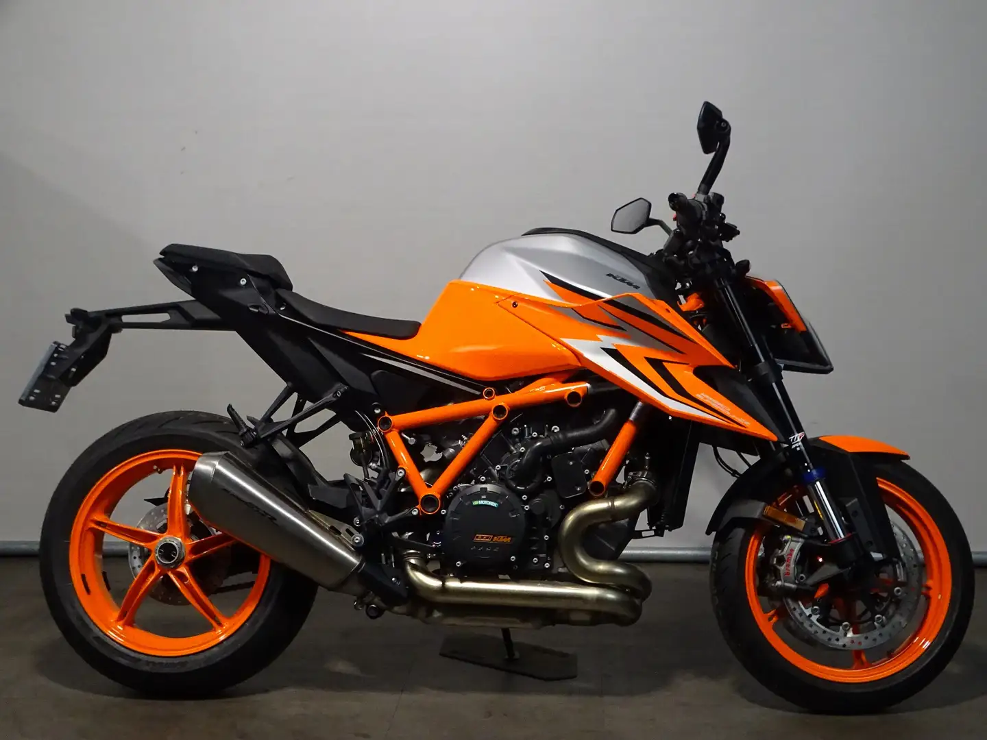 KTM 1290 Super Duke R SUPERDUKE EVO Oranje - 1