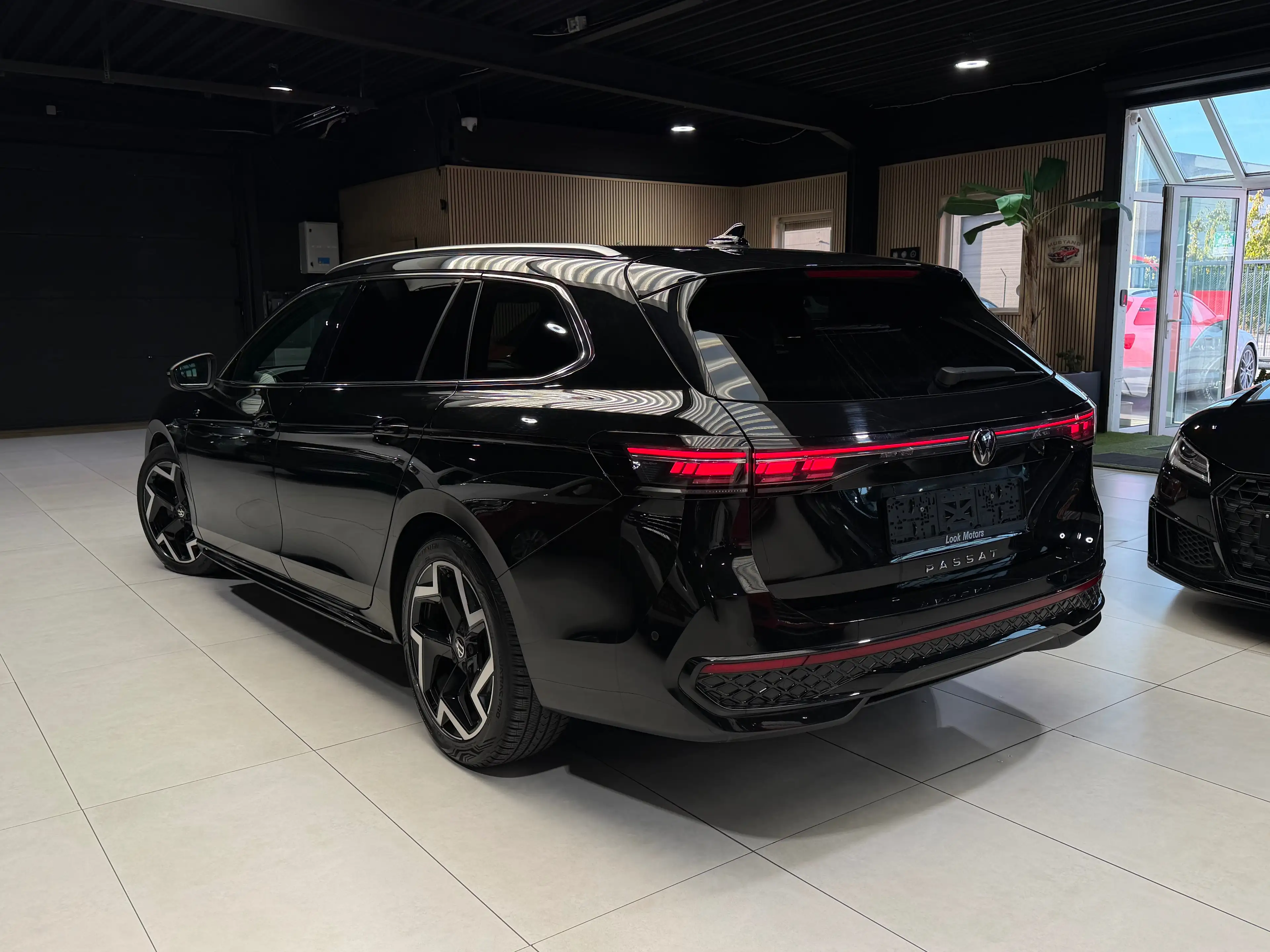 Volkswagen Passat Variant 2.0 TDI 150CV R-LINE 2025 DSG FULL FULL OPTIONS — photo 4