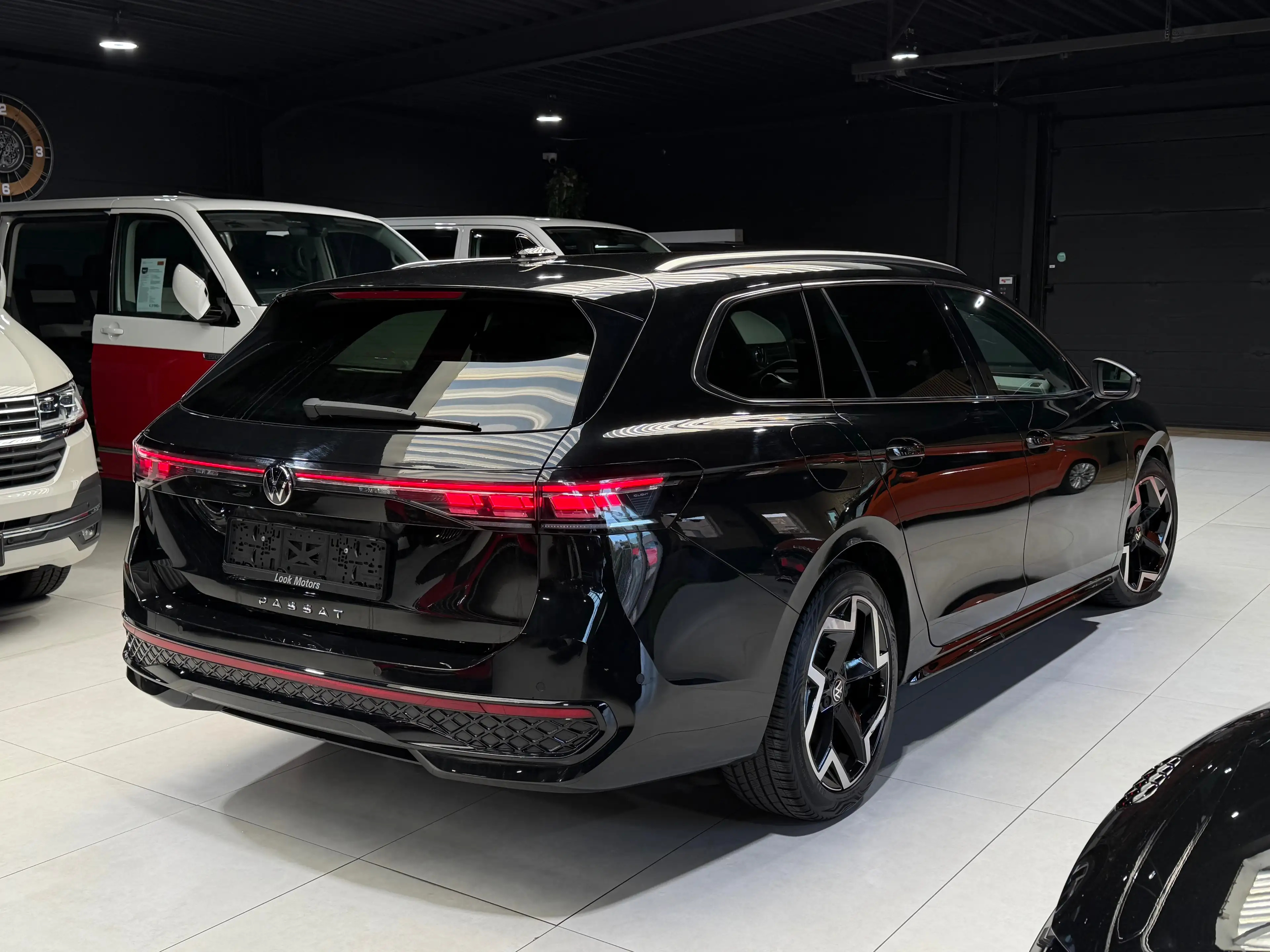 Volkswagen Passat Variant 2.0 TDI 150CV R-LINE 2025 DSG FULL FULL OPTIONS — photo 6