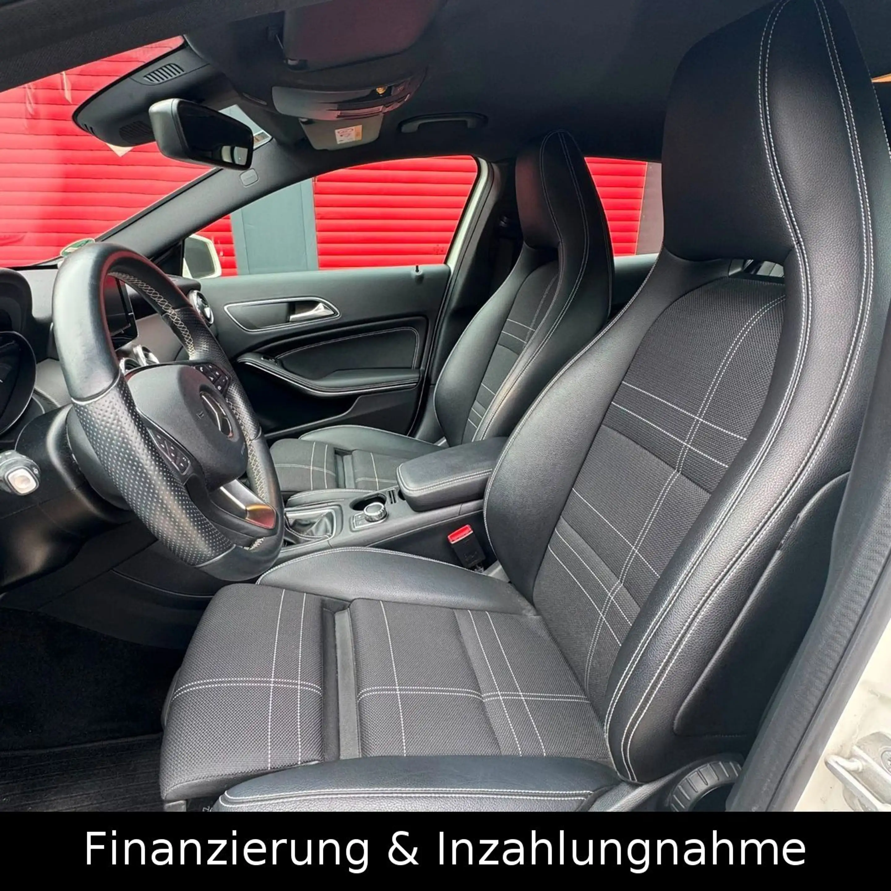 Mercedes-Benz GLA 200 Xenon Navi Sitzheizung AHK Sportsitze — photo 9