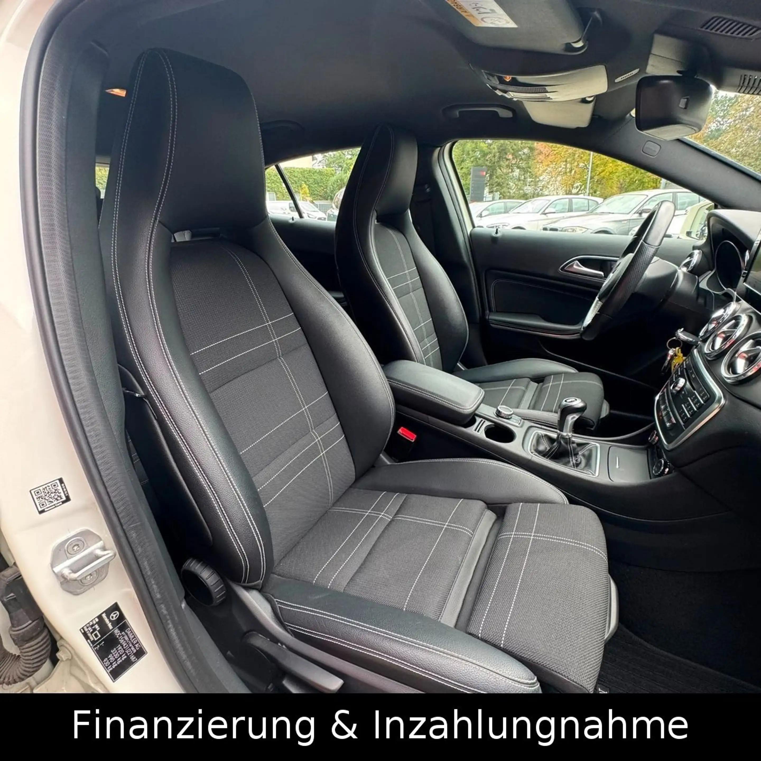 Mercedes-Benz GLA 200 Xenon Navi Sitzheizung AHK Sportsitze — photo 10