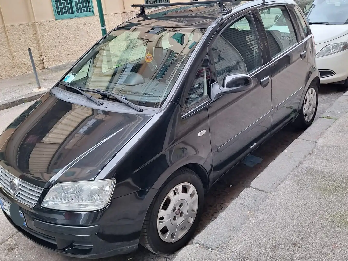Fiat Idea Idea+1.4+16v+Active+s Negro - 1