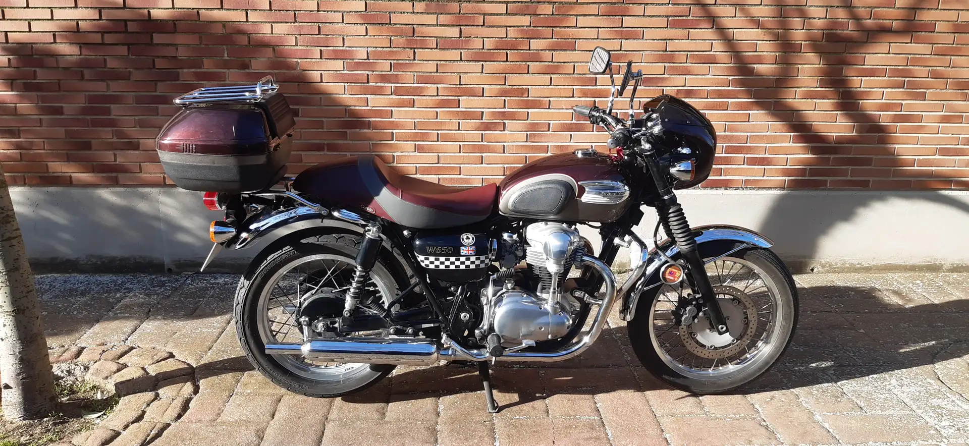 Kawasaki W 650 vintage cafe racer preciosa. Sólo whatsapp!!! Burdeos - 1