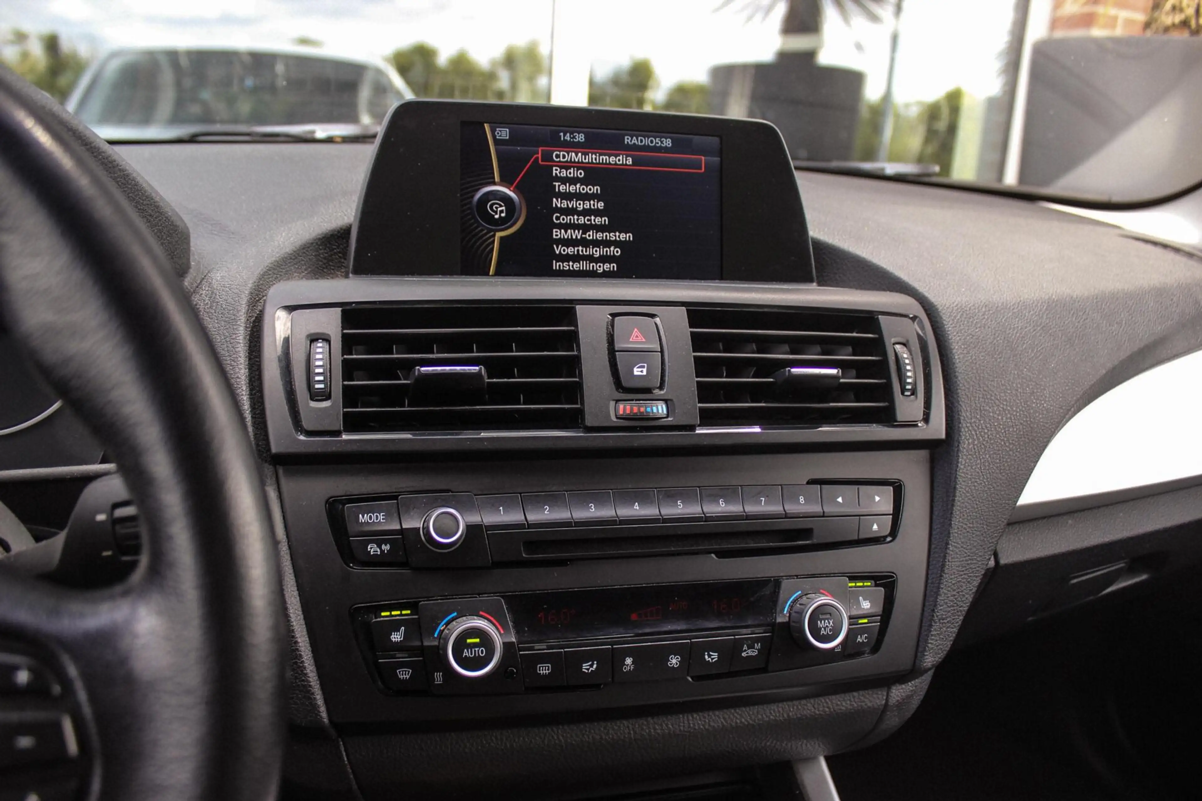 BMW 125 1-serie 125i Upgrade Edition | Cruise control | Sp — photo 23