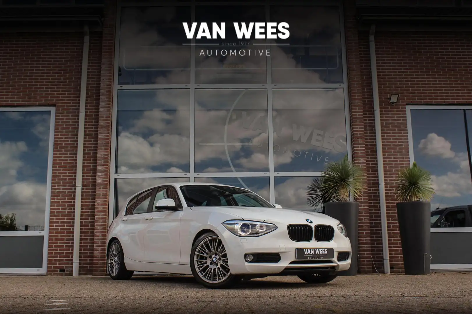 BMW 125 1-serie 125i Upgrade Edition | Cruise control | Sp Weiß - 1