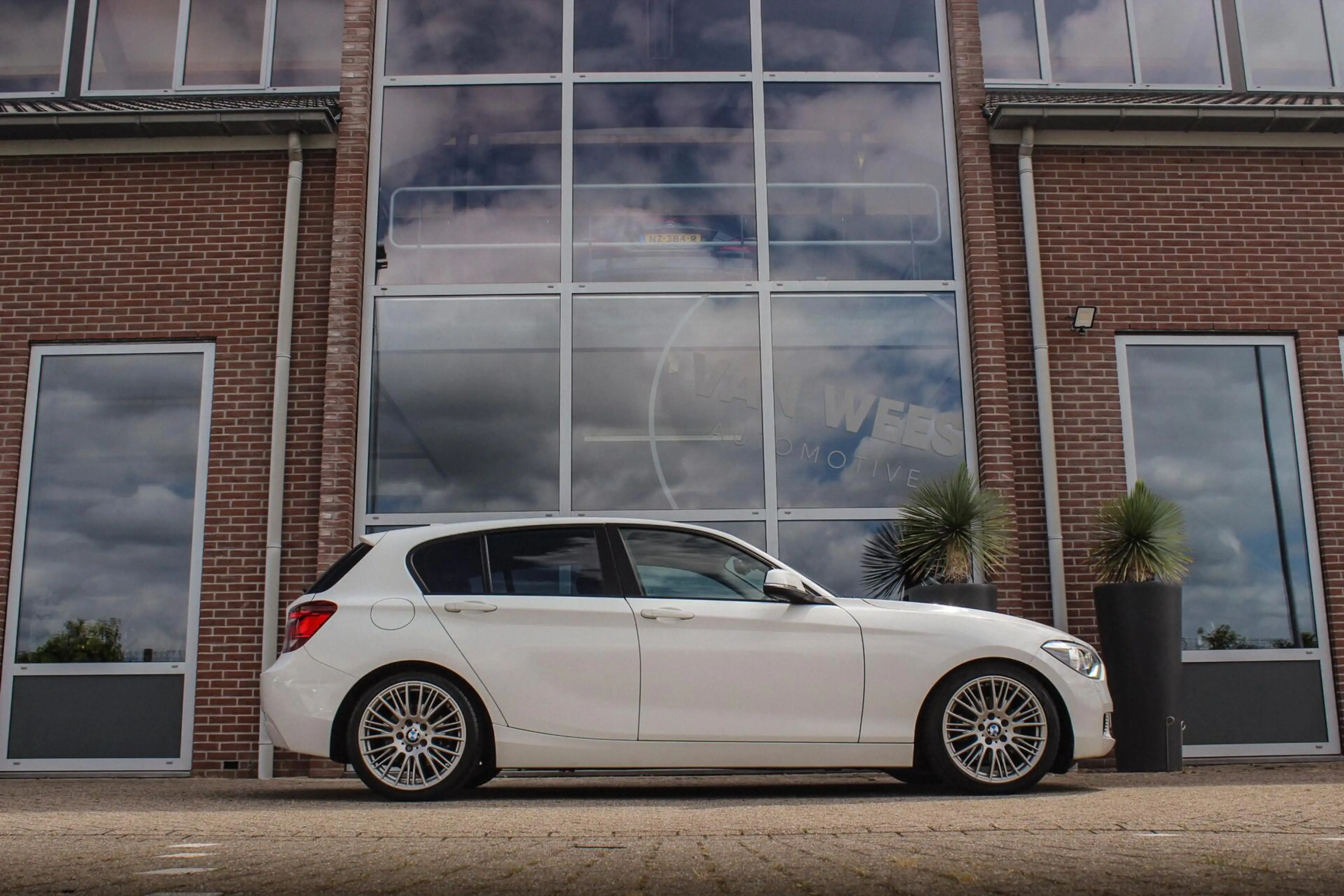 BMW 125 1-serie 125i Upgrade Edition | Cruise control | Sp — photo 7