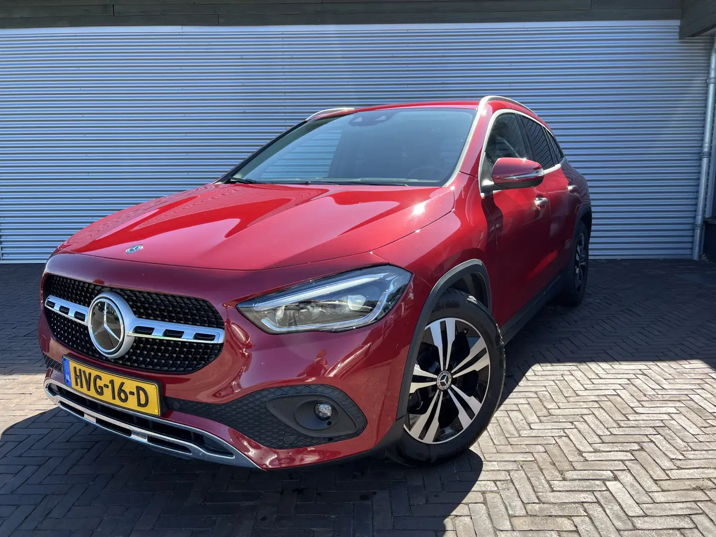 Mercedes-Benz GLA 180 Rosso - 2