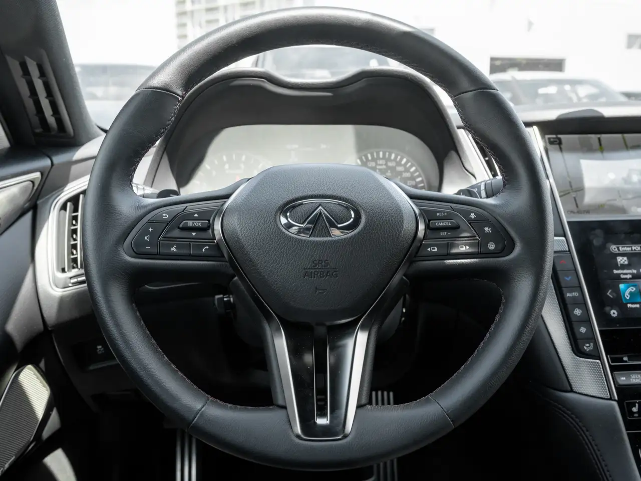 Infiniti Q50 снимка Infiniti Q50