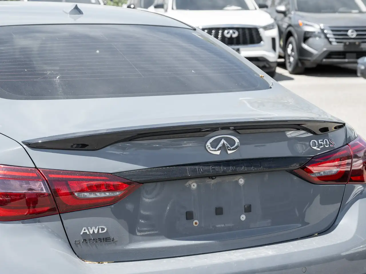 Infiniti Q50 снимка Infiniti Q50