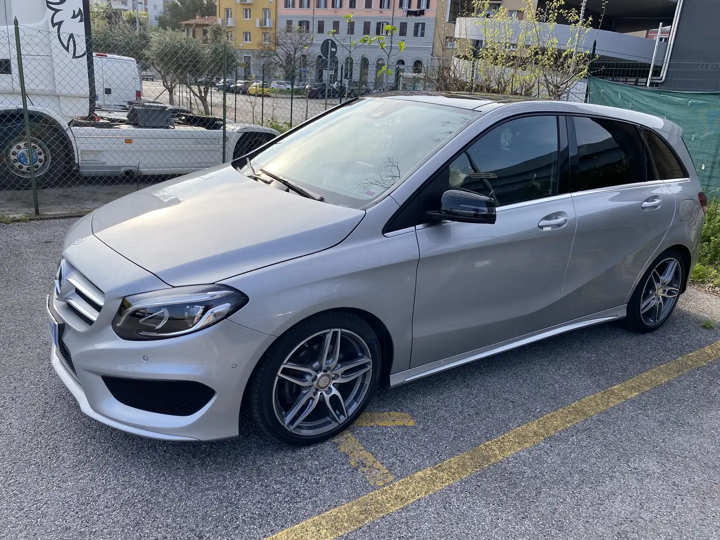 Mercedes-Benz B 200 (CDI) d 7G-DCT AMG Line - 2