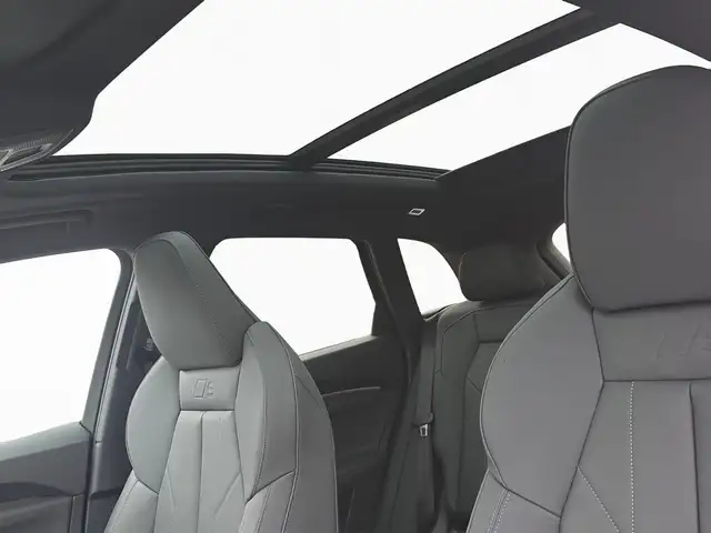 Audi Q5 view 15