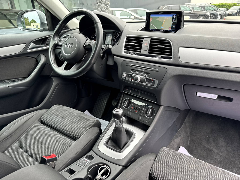 Audi Q3 1.4 TFSI SPORT / NAVIGATIE / XENON / PDC / 1 JAAR WAARBORG — photo 9