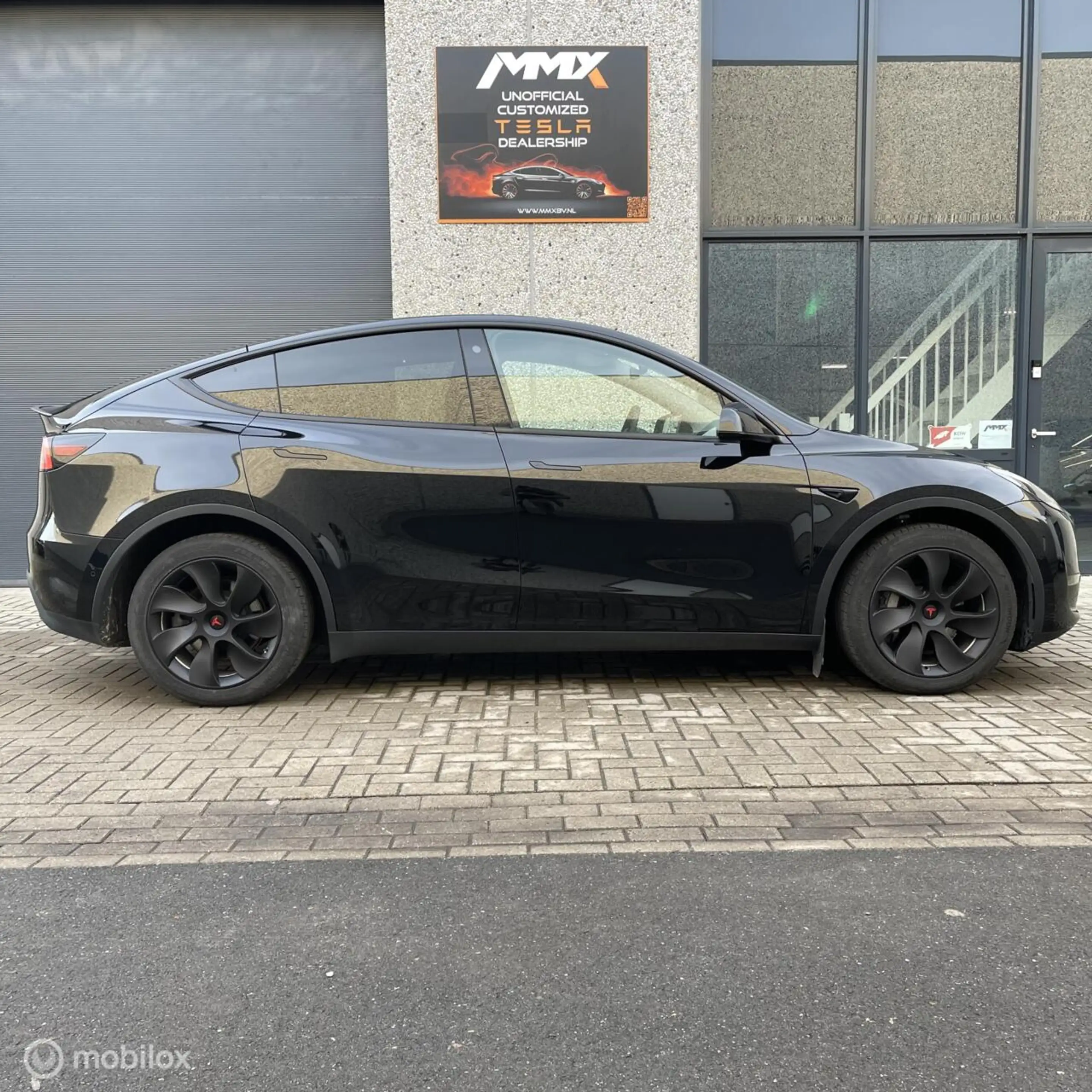 Tesla Model Y Long Range RWD + MMX PACK + IAP + HW4 + WRAP — photo 2