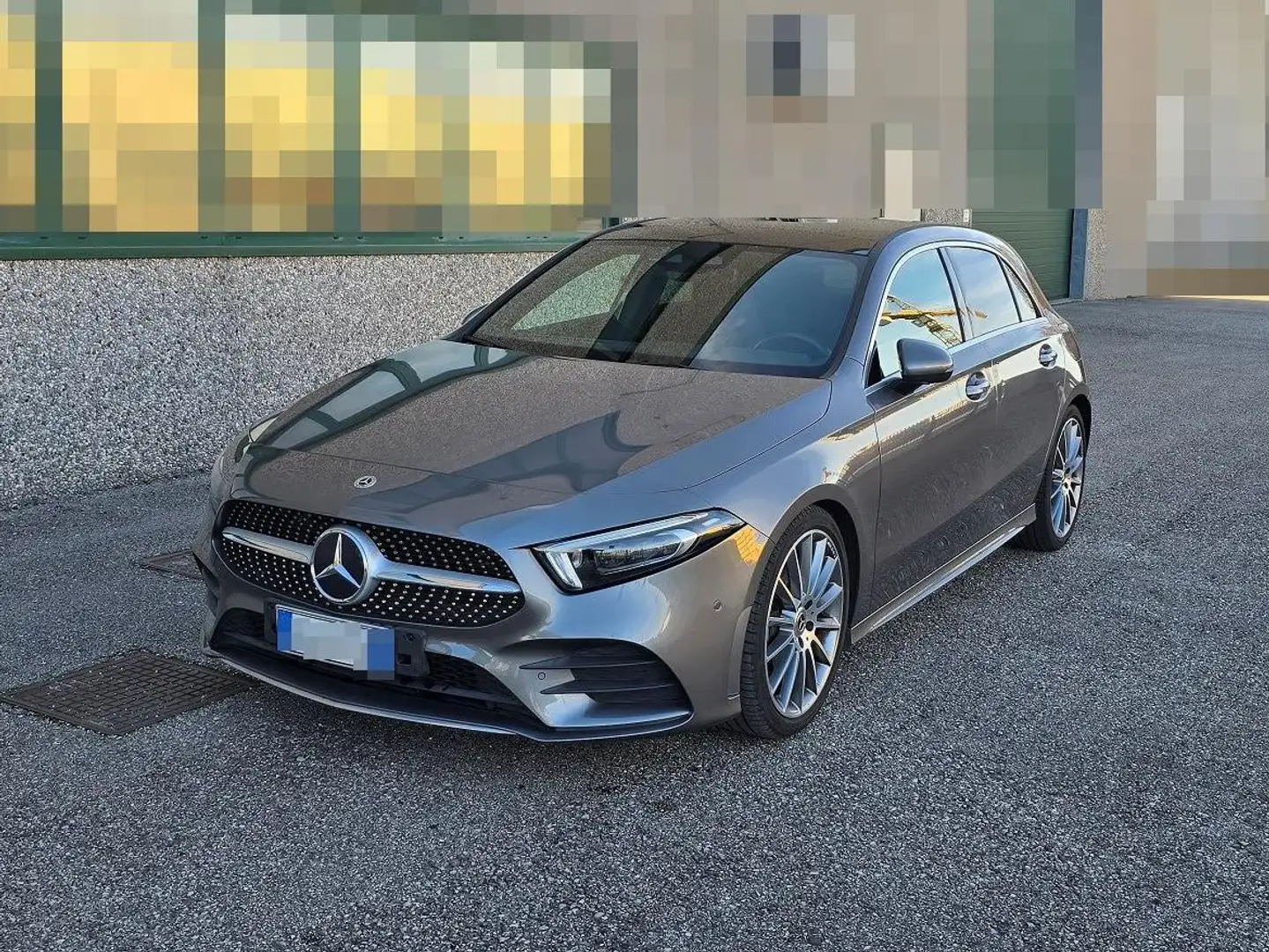Mercedes-Benz A 200 A 200 d Premium 4matic auto Grigio - 1