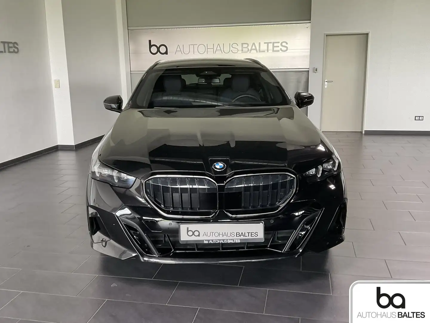 BMW 540 540d xDrive Touring M Sport Pro 20"/Pano/ACC/AHK Noir - 2