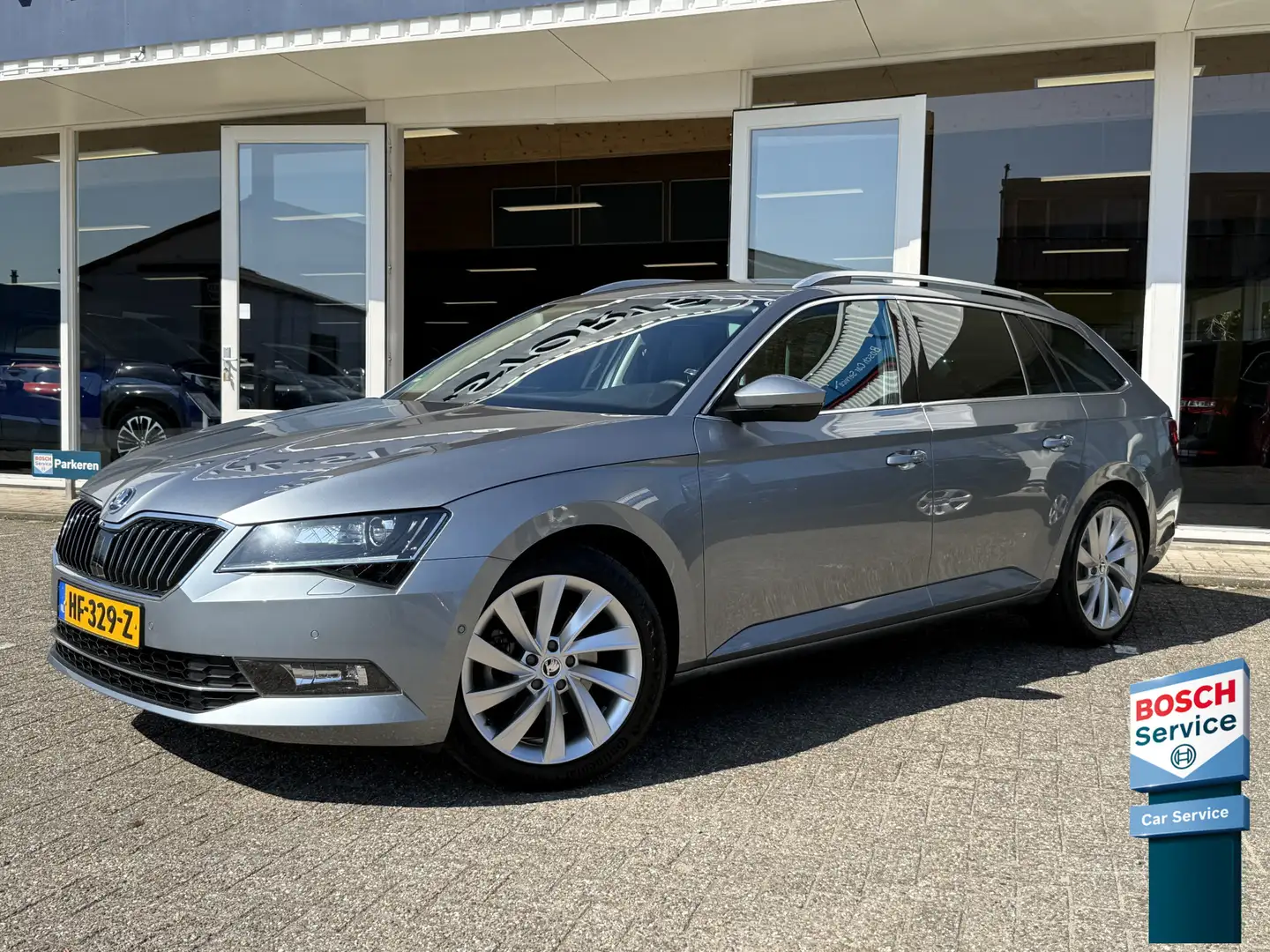 Skoda Superb Combi 1.4 TSI ACT Style Business | LED | Keyless | Gris - 1