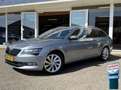 Skoda Superb Combi 1.4 TSI ACT Style Business | LED | Keyless |