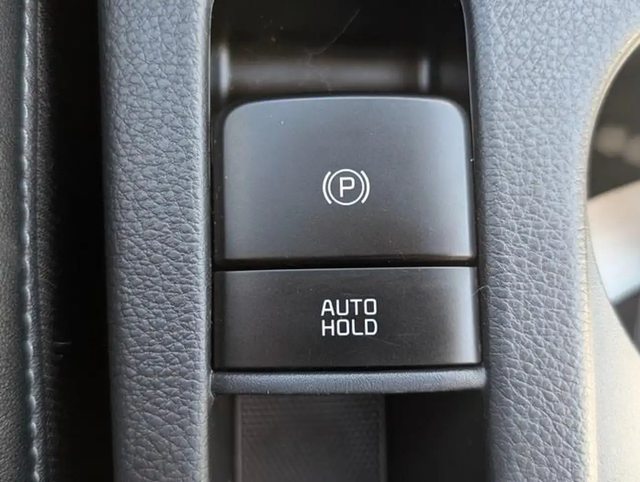 Kia Seltos снимка Kia Seltos