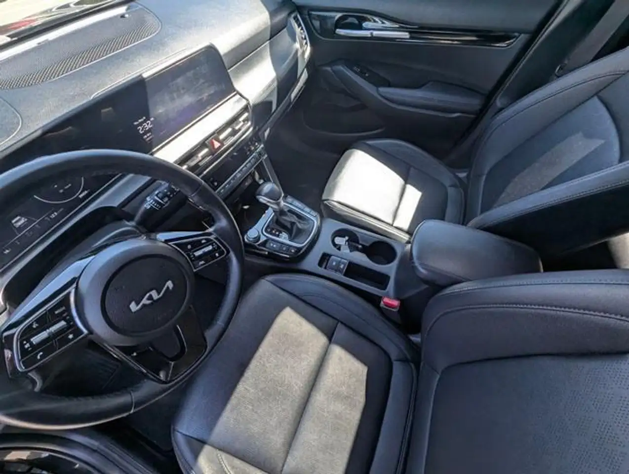 Kia Seltos снимка Kia Seltos
