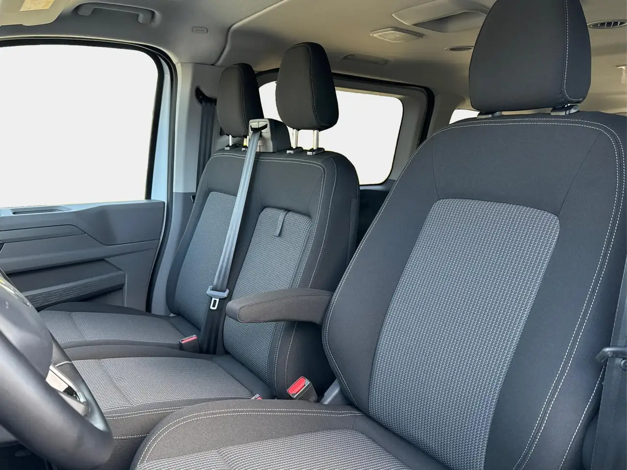 Volkswagen T7 Caravelle 2026 — фото 14