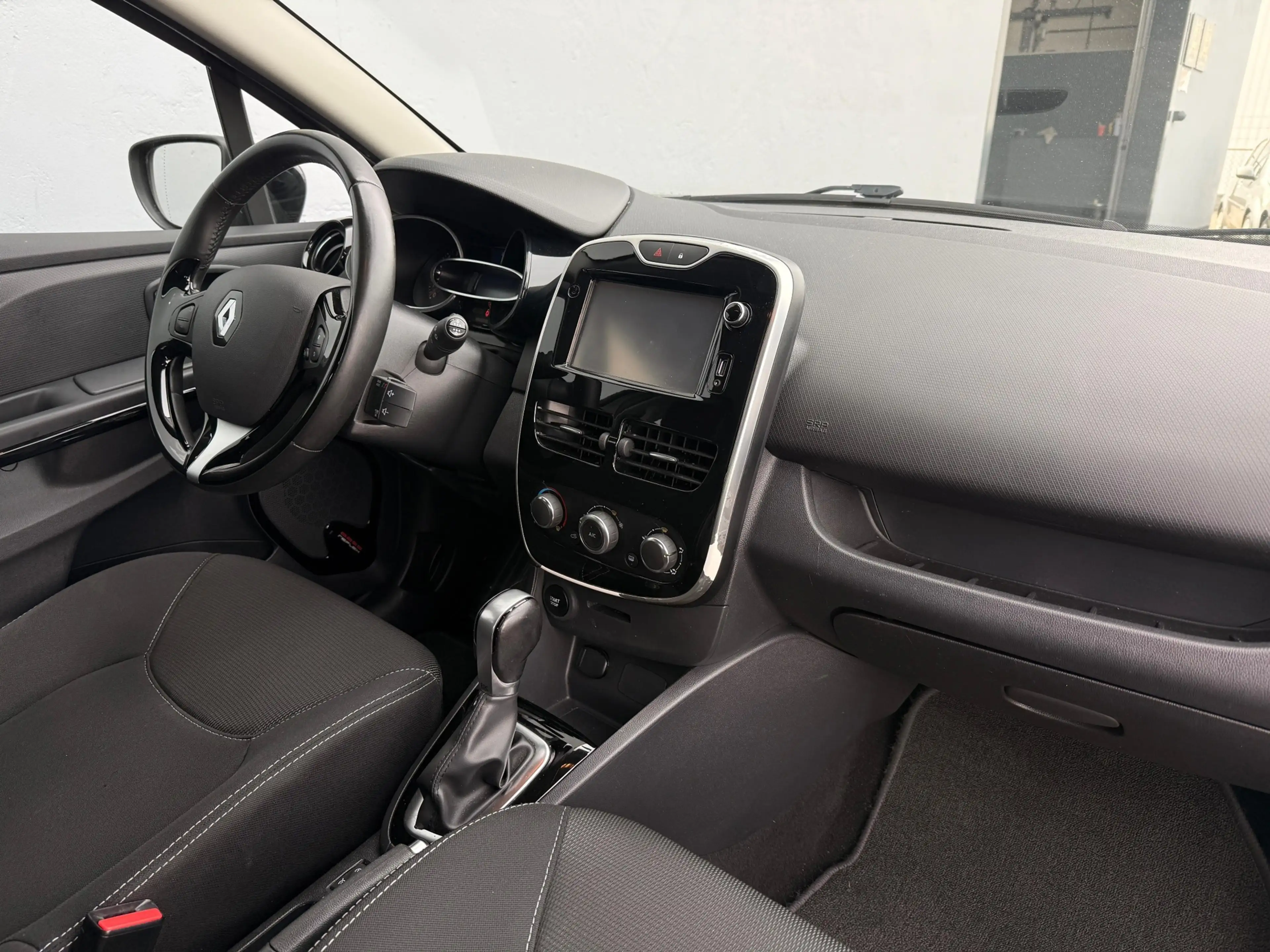 Renault Clio 1.2 Expression Automaat - Navigatie — photo 10
