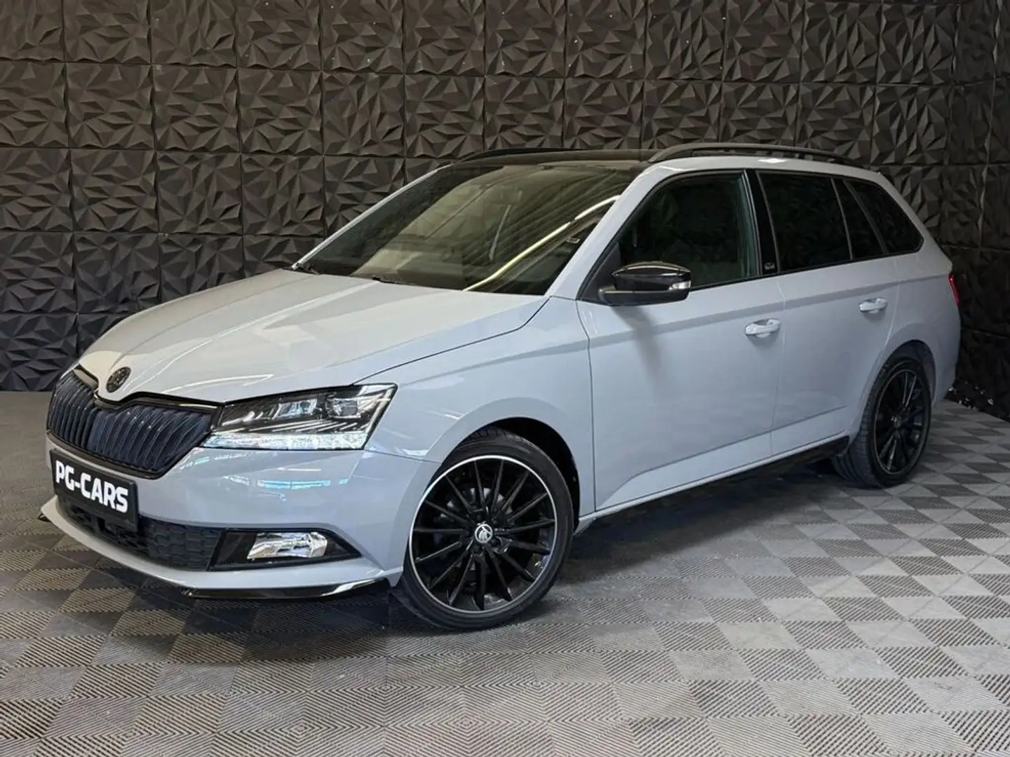 Skoda Fabia 1.0 TSI Monte Carlo *Top Zustand*Aktion Grau - 1