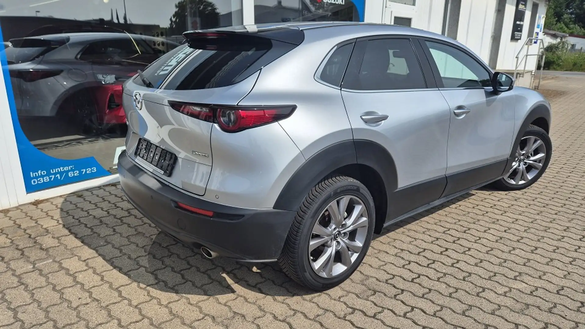 Mazda CX-30 SKYACTIV-G 150 FWD 6AT Selection Silber - 2