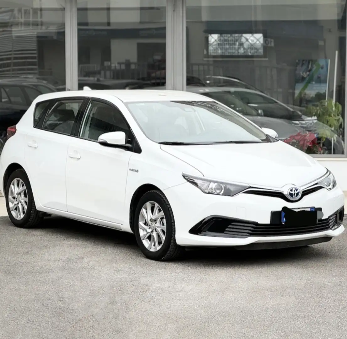 Toyota Auris 1.8h Active cvt - 1