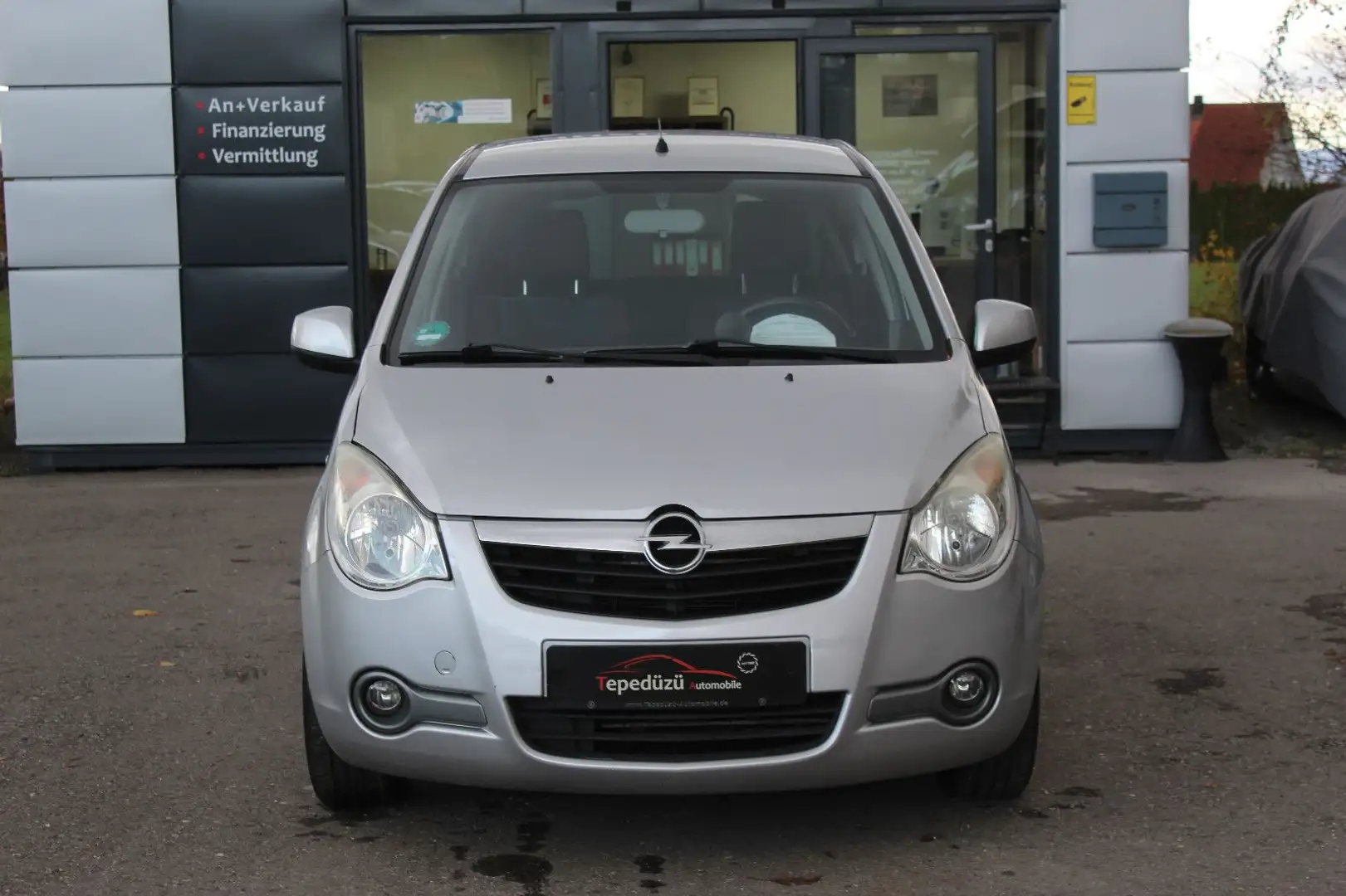 Opel Agila B Edition*KLIMA*SHZ*MFL*8 FACH*TÜV 05/2027 Zilver - 2