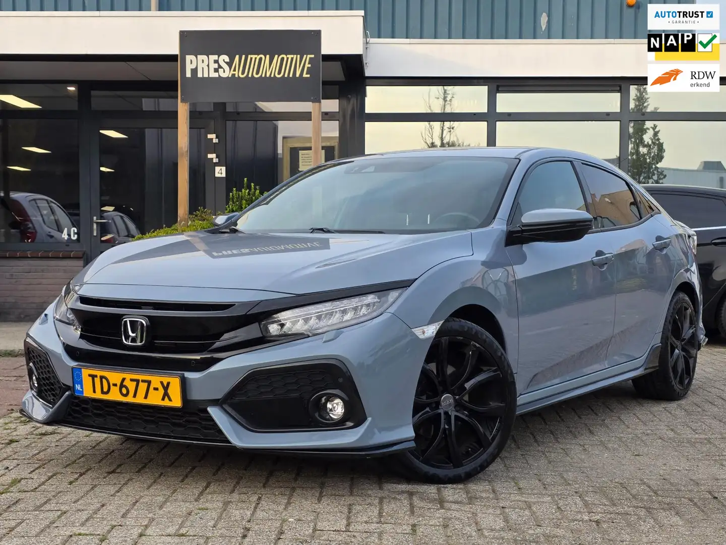 Honda Civic 1.5 i-VTEC Sport |CLIMA|CRUISE|NAVI|CAMERA|PDC Grijs - 1