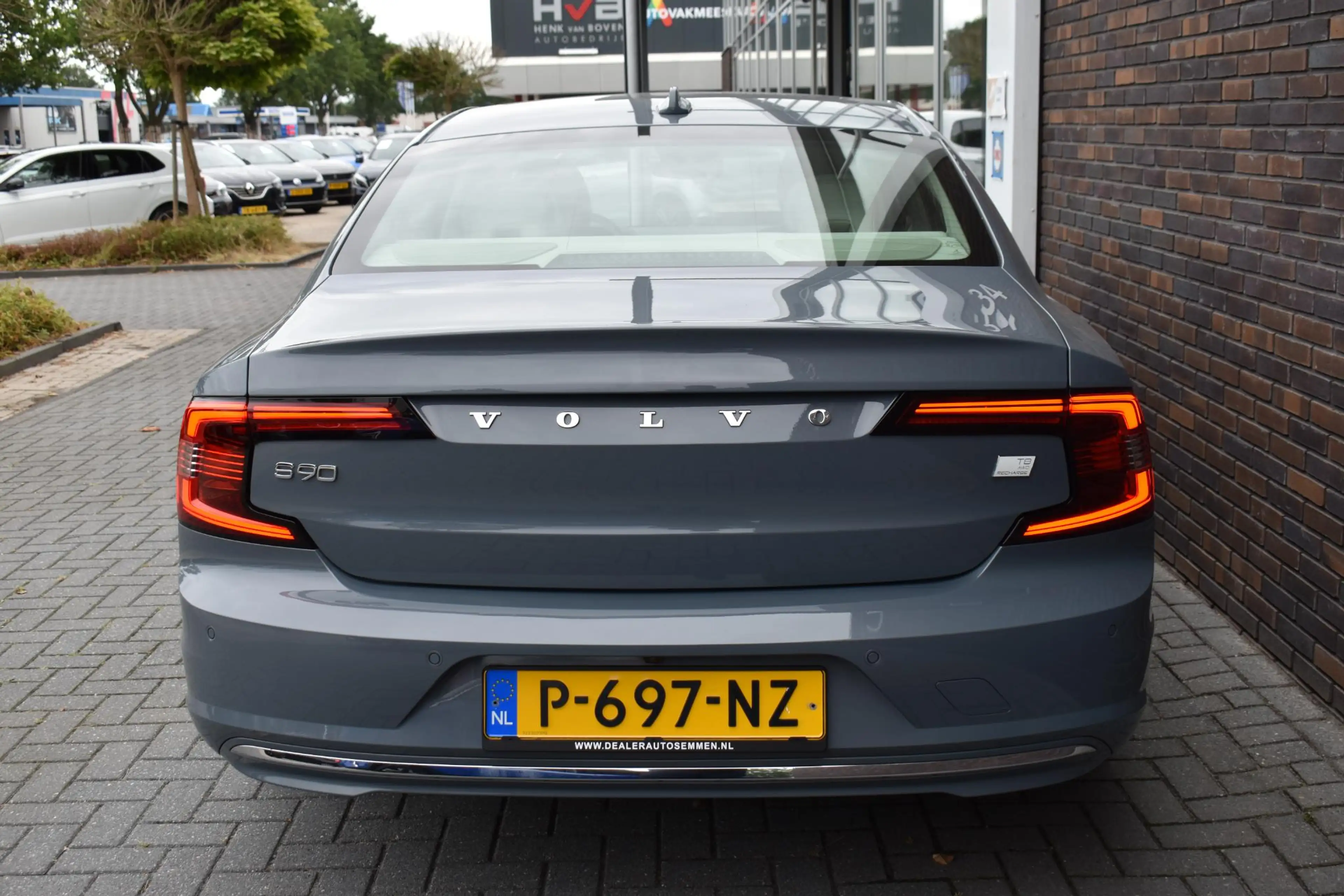Volvo S90 2.0 T8 AWD Inscription — photo 10