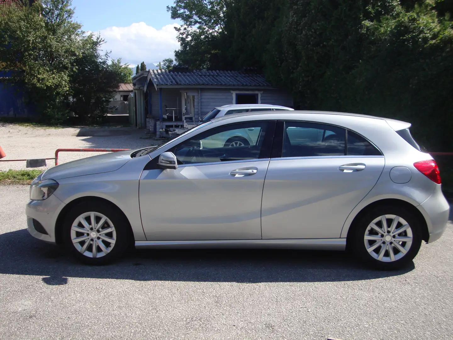 Mercedes-Benz A 180 A 180 CDI / d BlueEfficiency (176.012) Grau - 2