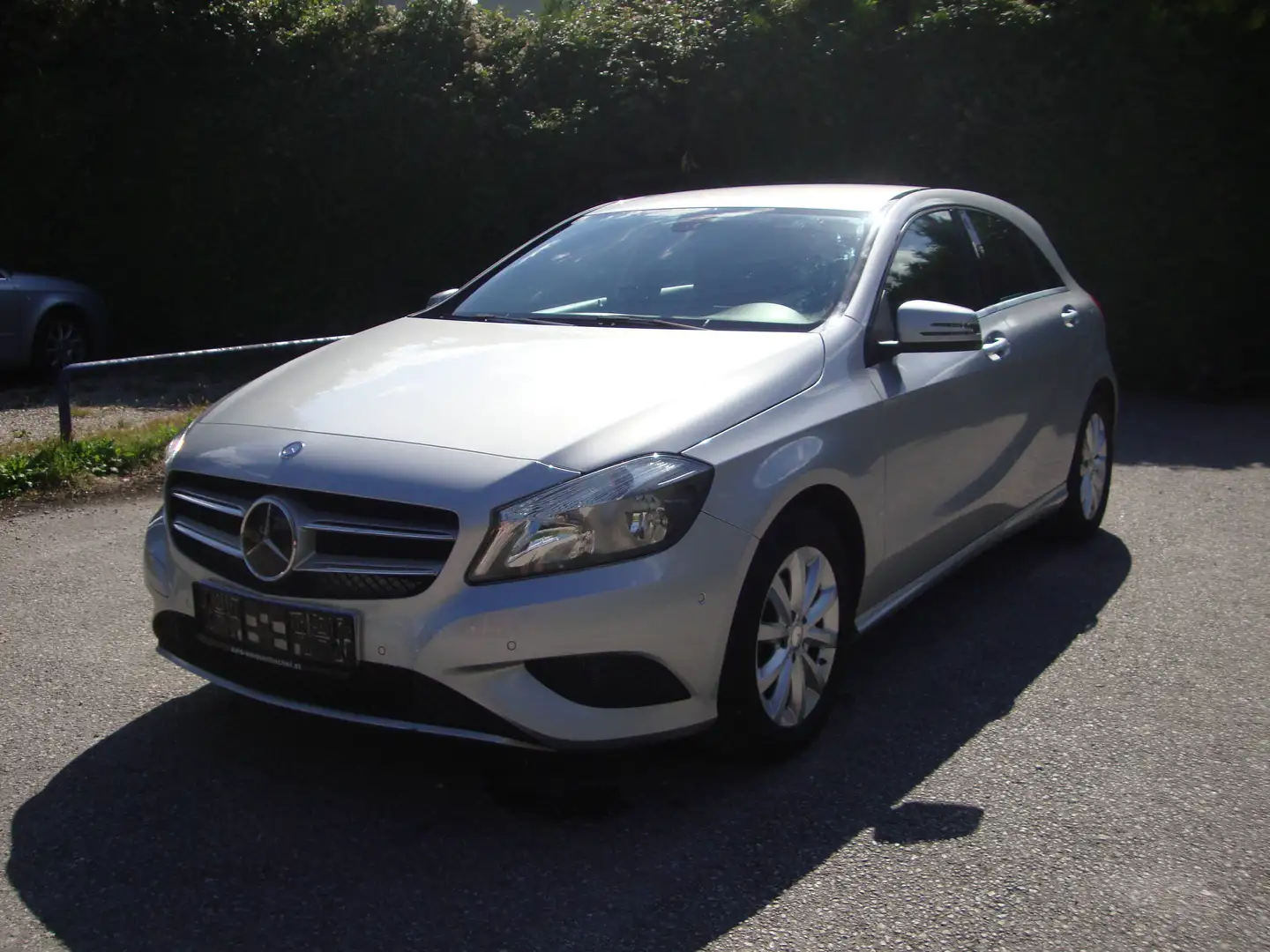 Mercedes-Benz A 180 A 180 CDI / d BlueEfficiency (176.012) Grau - 1