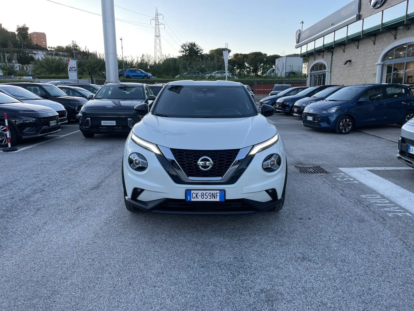 Nissan Juke Juke 1.0 DIG-T 114 CV N-Connecta Wit - 2