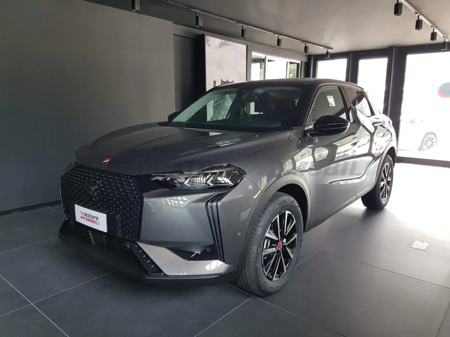 DS Automobiles DS 3 DS3 1.2 puretech Performance Line 130cv auto Gri - 1