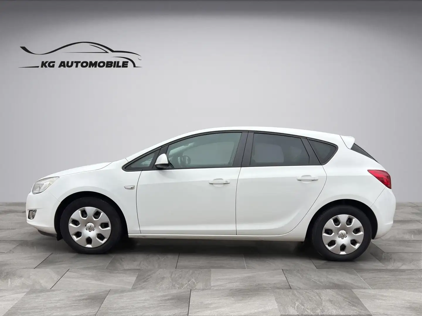 Opel Astra J Lim. 5-trg. Design Edition SERVICE NEU Weiß - 2